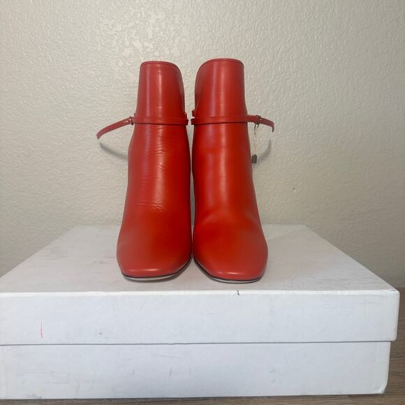 Nina Ricci Red Ankle Boots, Leather, Made in Italy, Holiday, size 40, US 9-9.5 - Picture 4 of 9
